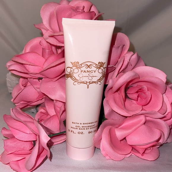 Jessica Simpson Other - Jessica Simpson Fancy bath gel